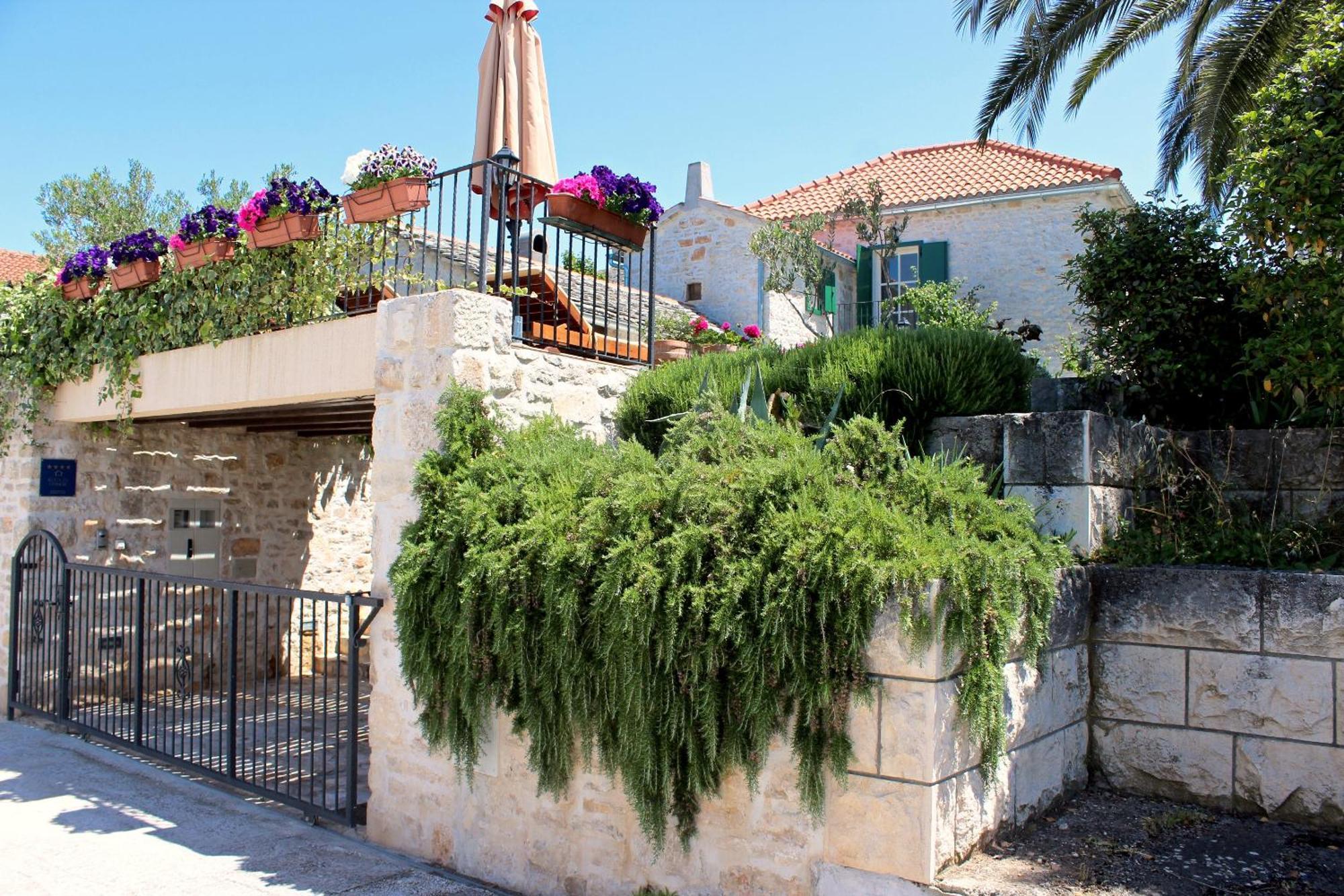 סופטאר Villa Maruka מראה חיצוני תמונה